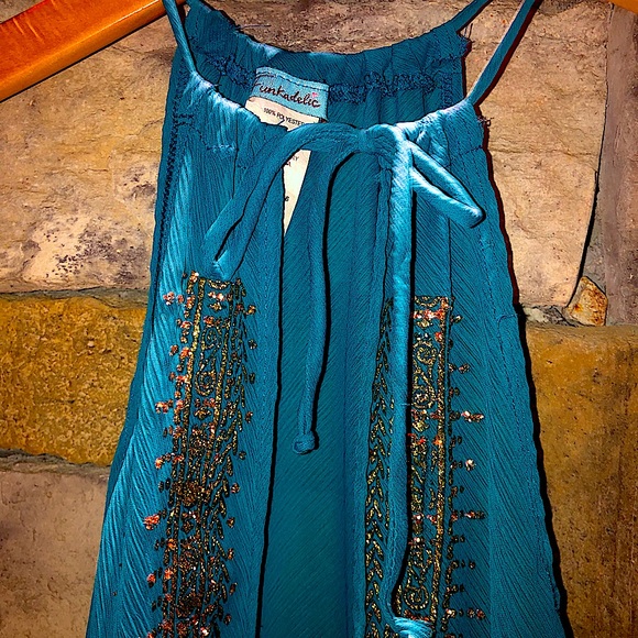 Gorgeous Glittered Open Front Emerald Tunic - Picture 3 of 6